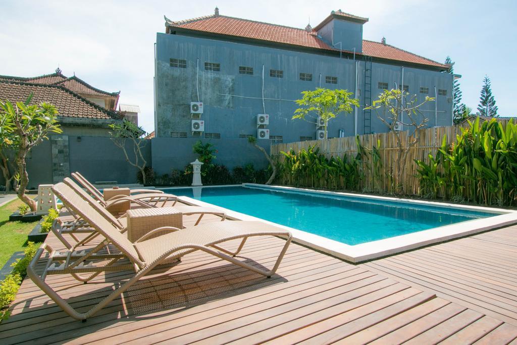 Srikandi Inn Kuta Selatan エクステリア 写真