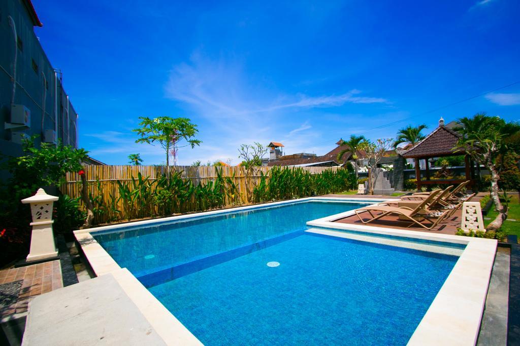 Srikandi Inn Kuta Selatan エクステリア 写真