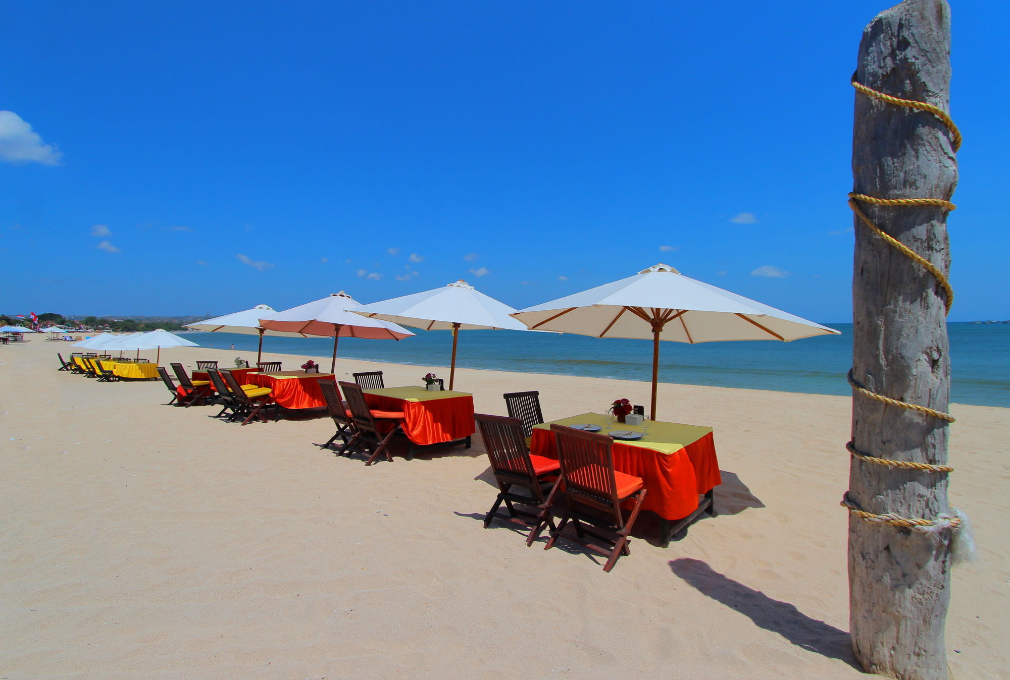 Srikandi Inn Kuta Selatan エクステリア 写真
